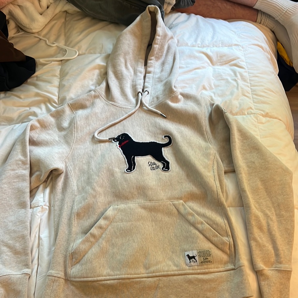 Black dog sweatshirt